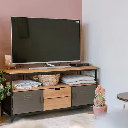 Beautiful And Charming Nearby Penzion Ostende