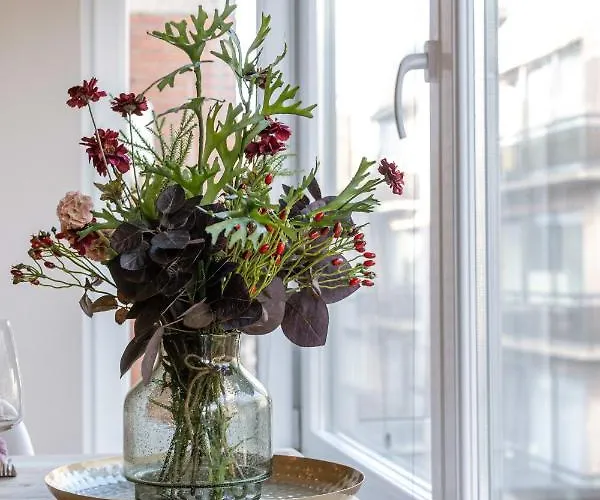 Beautiful And Charming Nearby אורחן *